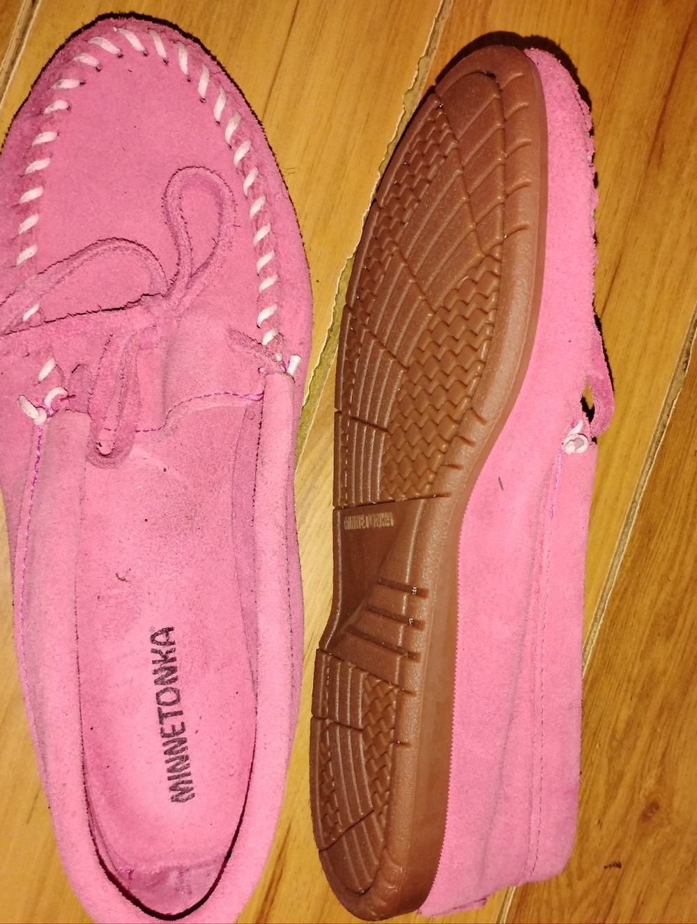Minnetonka Pink Suede Bow Moccasins